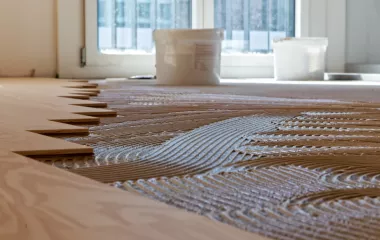 Как выбрать клей для паркета?