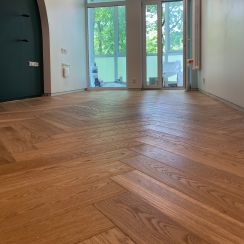 Массивная доска Дуб Сахара