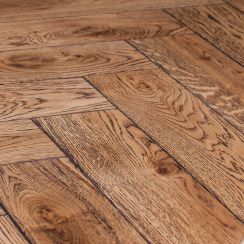 Угорська ялинка Дуб Сахара