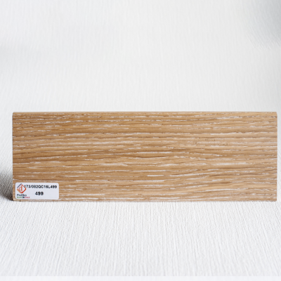 Плинтус на фанере со шпоном дуба 499