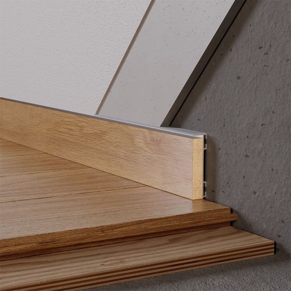 Вставка МДФ 60 мм в плинтус скрытого монтажа