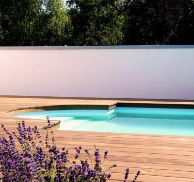 Терраса вокруг бассейна Терраса вокруг бассейна