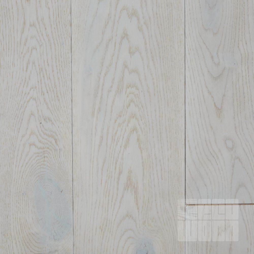 Массивная доска Дуб Сноу Плюс