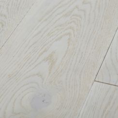 Массивная доска Дуб Сноу Плюс