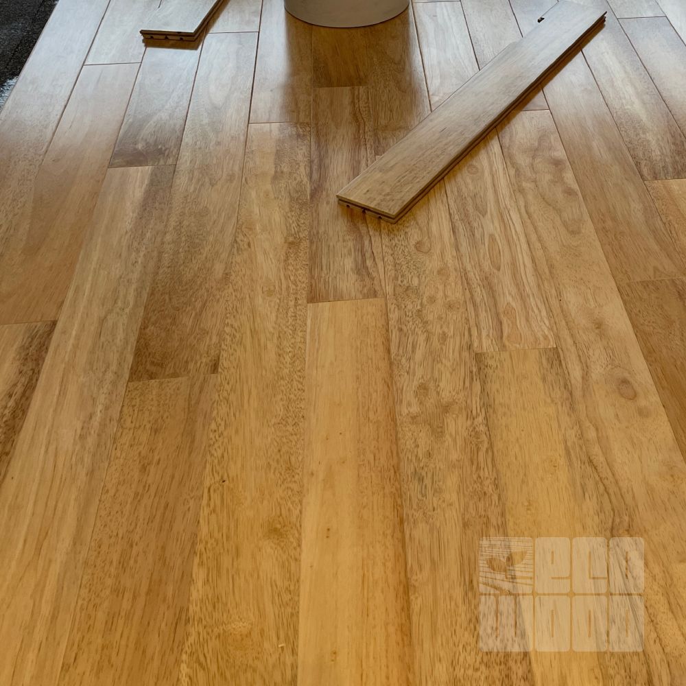 Массивная доска Гевея Натур